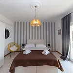 Apartment Beachfront Jackie Srima
