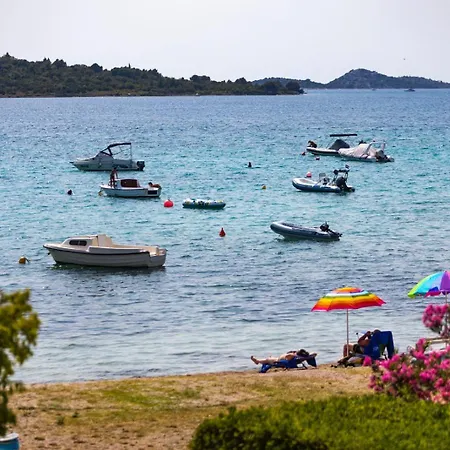 Beachfront Jackie Srima