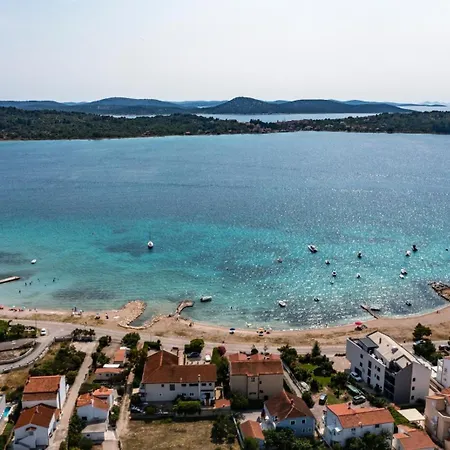 Beachfront Jackie Appartement Srima