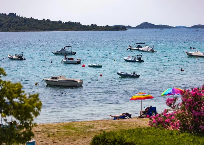 Beachfront Jackie Srima