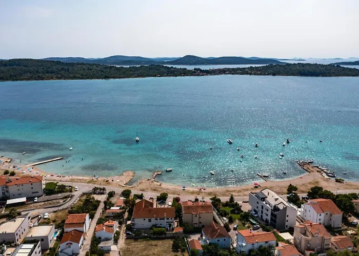 Beachfront Jackie Apartamento Srima