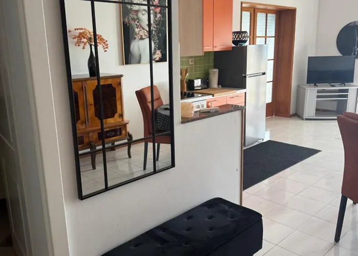 Beachfront Jackie * Srima