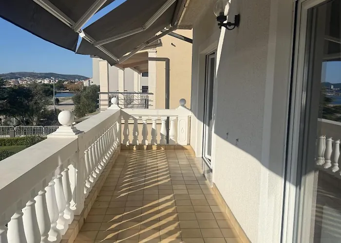 Beachfront Jackie Apartamento